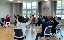 신체활동부터 인지활동까지 보드게임도 하면서 새로운 경험을 한 1기 어르신들!너무 행복하고 재미있다고 해주셨는데요.2기도 많은 참여과 관심 바랍니다.어르신 건강교실[뇌몸활동] 5, 6월 활동입니다 ^_^ 